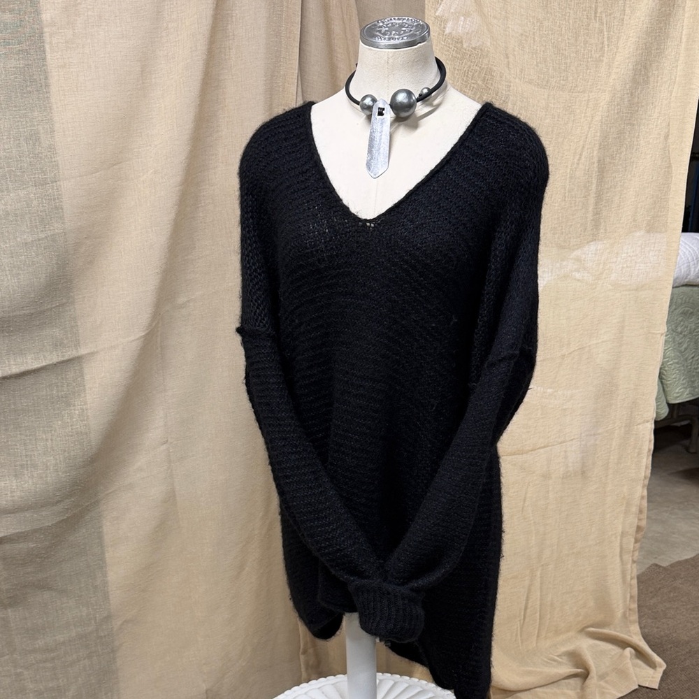 Free People Black V-Neck Sweater